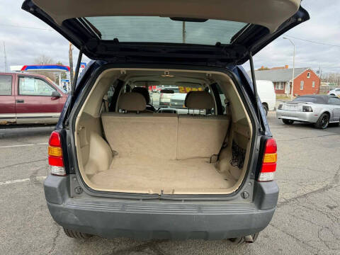 2004 Ford Escape XLT