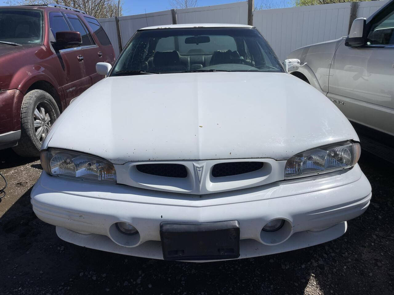 1998 Pontiac Bonneville for sale at Twin Cities Auctions in Elk River, MN