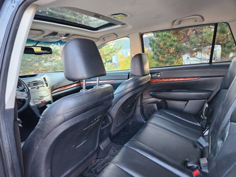 2010 Subaru Outback 2.5i Limited