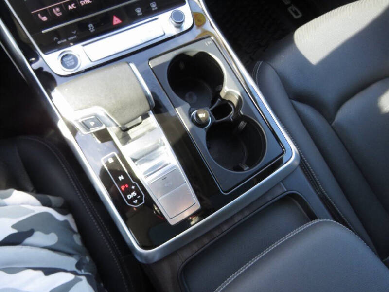 2022 Audi Q8 quattro Prestige 55 TFSI