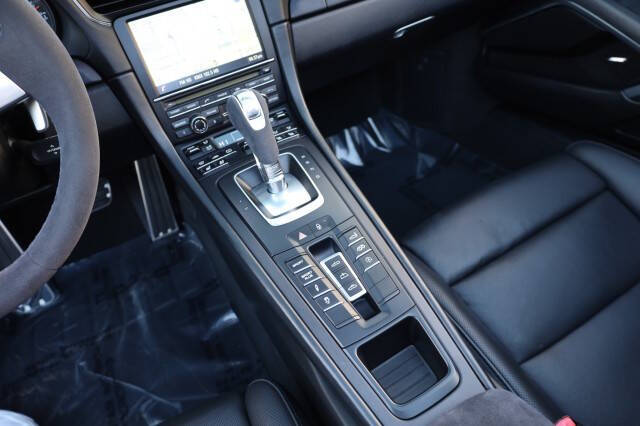 2015 Porsche 911 Carrera GTS