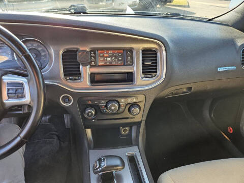 2012 Dodge Charger SE