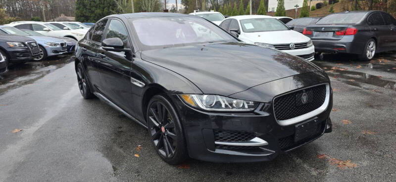 2017 Jaguar XE 35t R-Sport