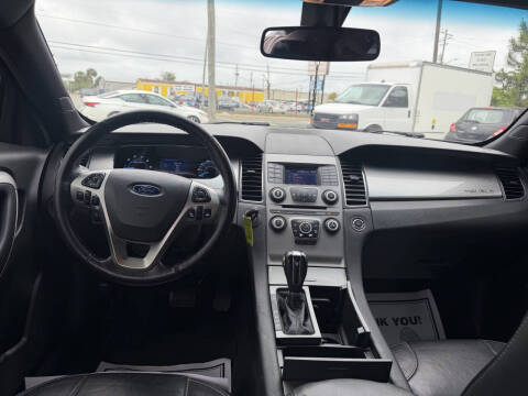 2016 Ford Taurus SEL
