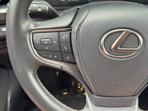 2022 Lexus UX 200
