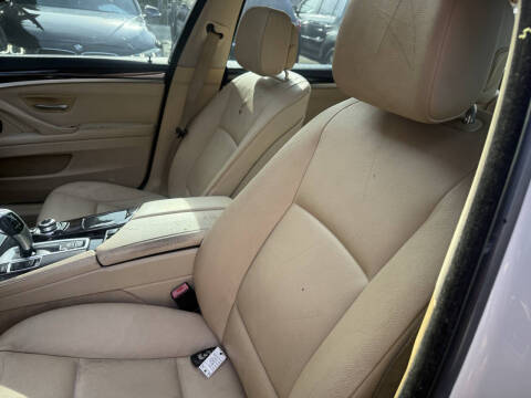 2013 BMW 5 Series 528i