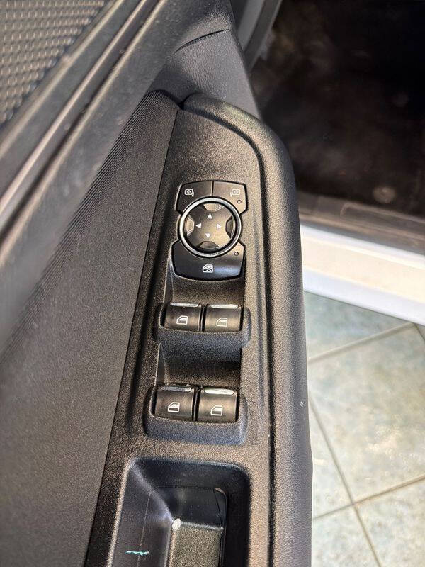 2018 Ford Edge SE