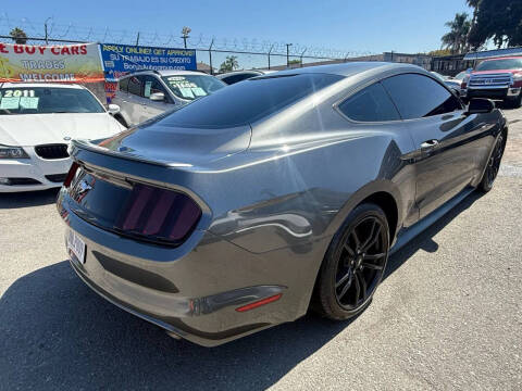2017 Ford Mustang
