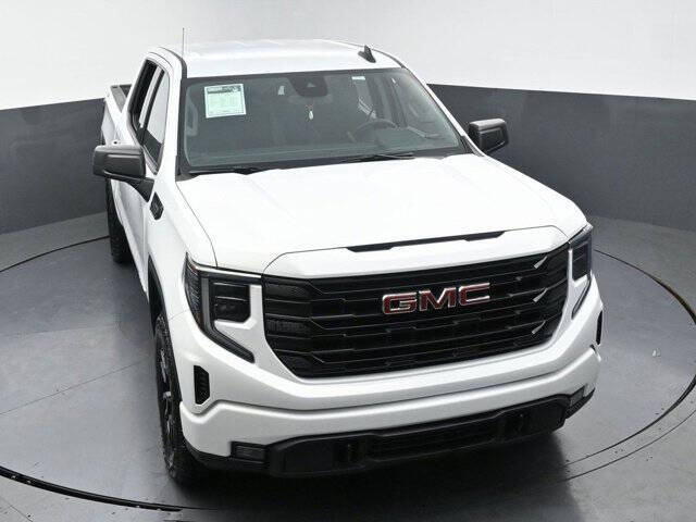 2026 GMC Sierra 1500 Elevation Standard
