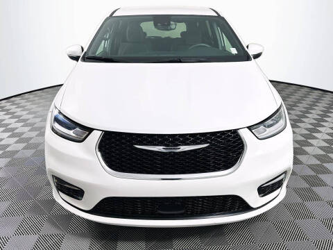 2023 Chrysler Pacifica Touring