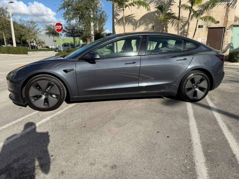 2021 Tesla Model 3 Standard Range Plus