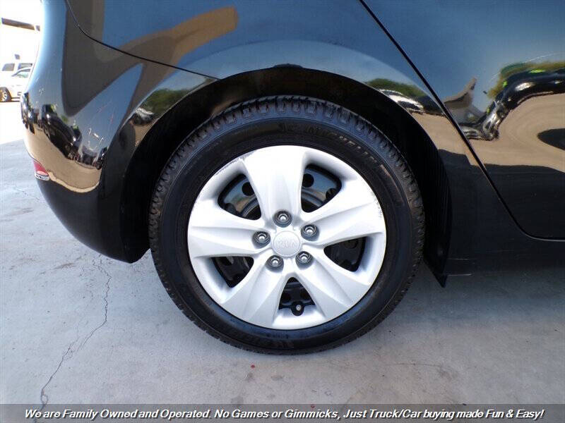 2016 Kia Forte5 LX
