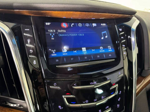 2018 Cadillac Escalade Luxury