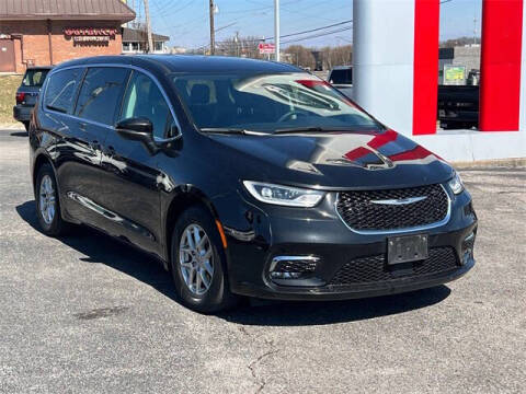2023 Chrysler Pacifica for sale at NISSAN OF RIVERGATE in Madison TN