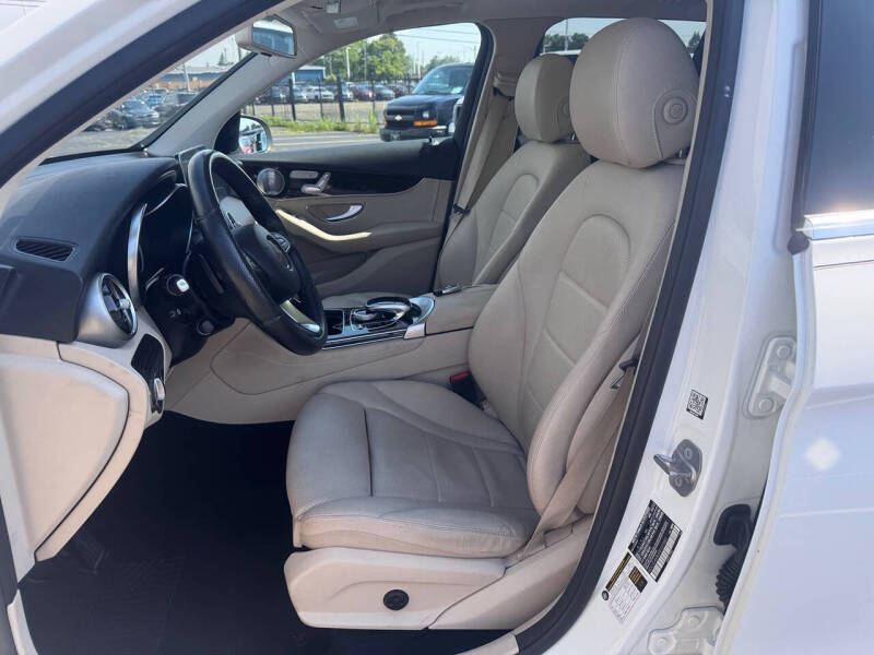 2017 Mercedes-Benz GLC GLC 300 4MATIC