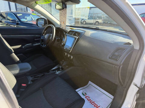 2020 Mitsubishi Outlander Sport SE