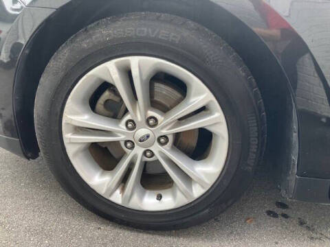 2015 Ford Taurus SEL