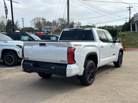 2025 Toyota Tundra Limited HV