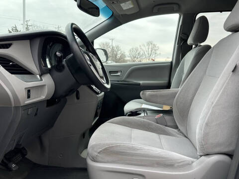 2015 Toyota Sienna