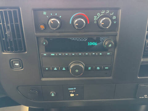 2024 Chevrolet Express 2500