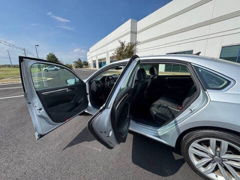 2017 Volkswagen Passat V6 SEL Premium