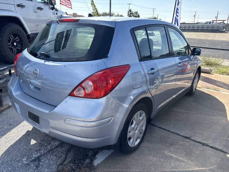 2012 Nissan Versa 1.8 S