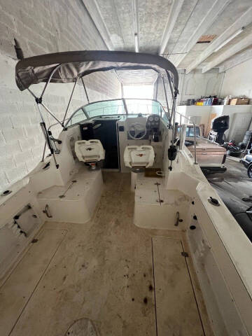 2003 Wellcraft 240 Coastal
