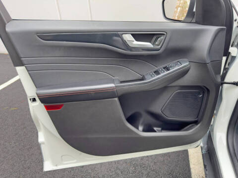 2024 Ford Escape Hybrid ST-Line Select