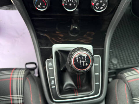 2018 Volkswagen Golf GTI S