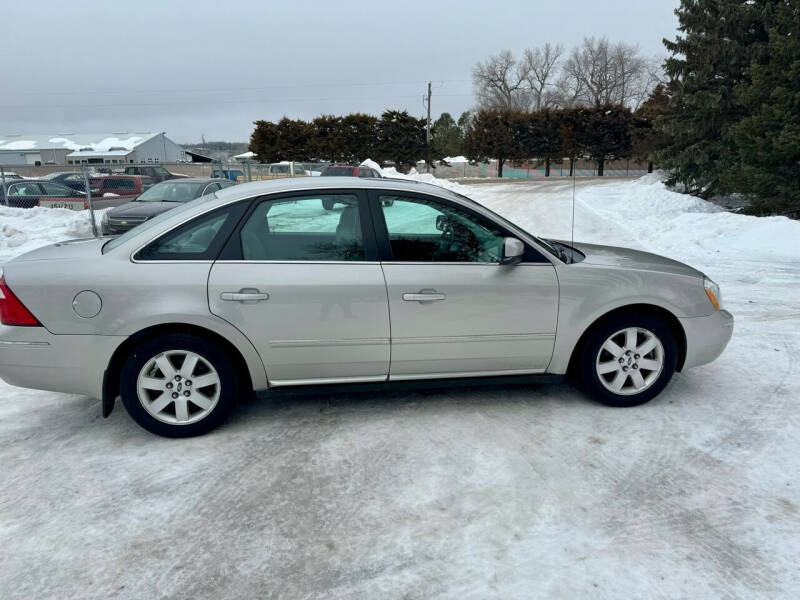 2006 Ford Five Hundred for sale at Iowa Auto Sales, Inc in Sioux City IA