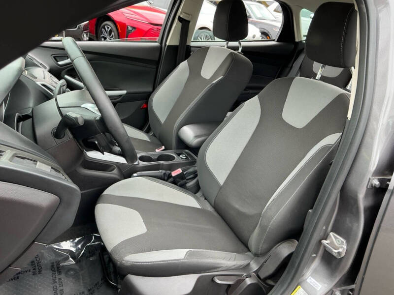 2012 Ford Focus SE