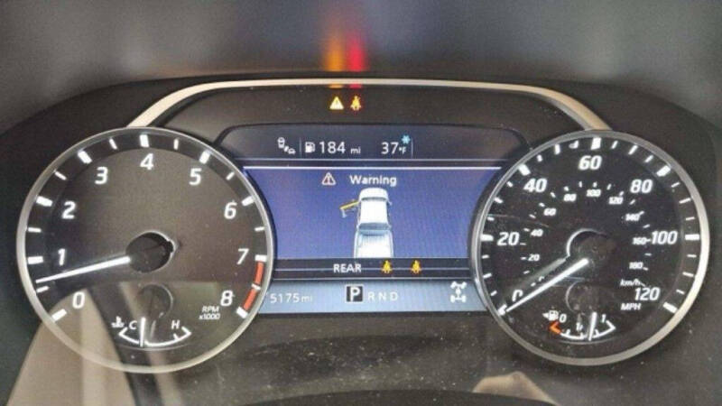 2025 Nissan Frontier SV