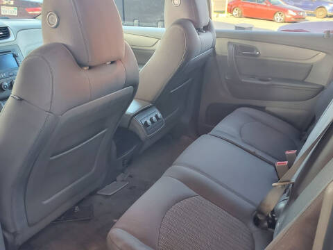 2017 Chevrolet Traverse LS