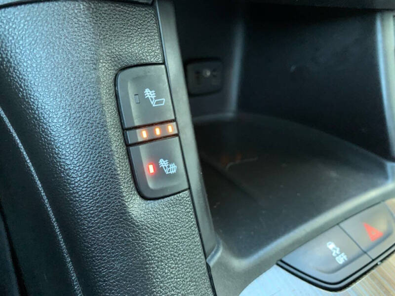 2017 GMC Acadia SLE-2