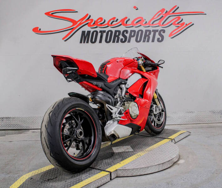 2018 Ducati Panigale V4 S