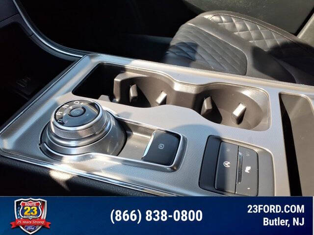 2023 Ford Edge Titanium