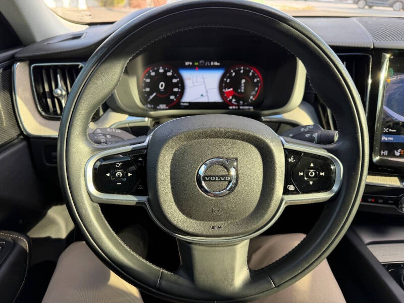 2021 Volvo XC60 T5 Inscription