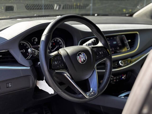 2024 Buick Enclave Essence