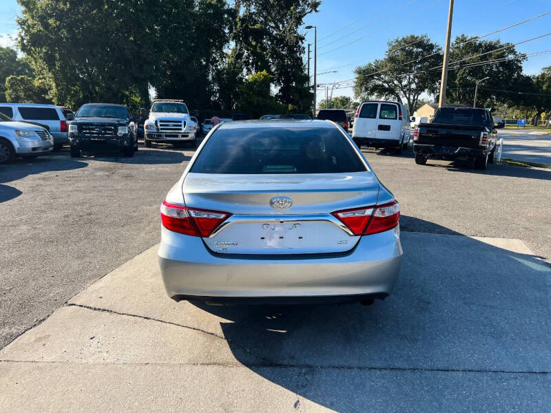 2016 Toyota Camry SE