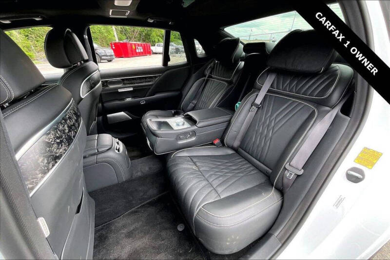 2025 Genesis G90 3.5T e-Supercharger