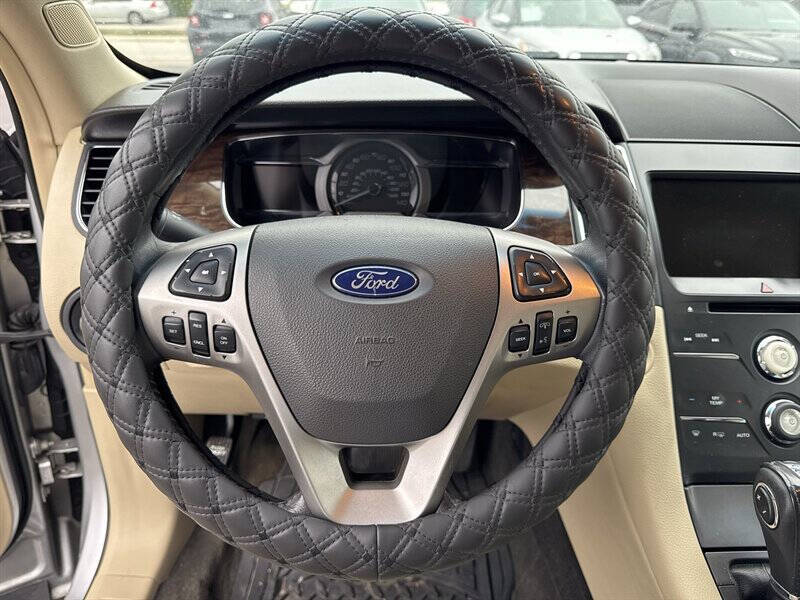 2015 Ford Taurus Limited