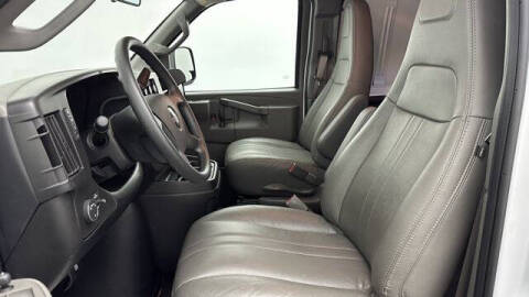 2024 GMC Savana 2500