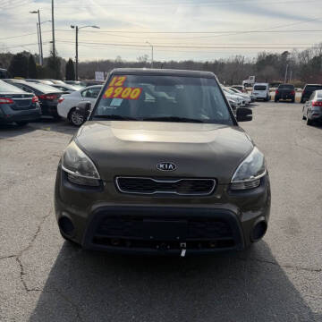 2012 Kia Soul +