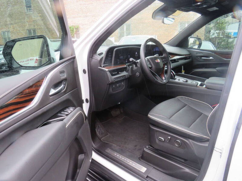 2024 Cadillac Escalade ESV Premium Luxury