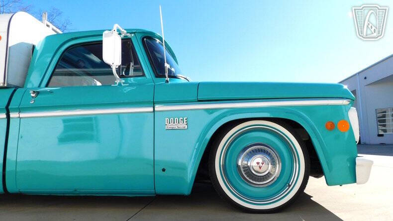 1969 Dodge D200 Pickup