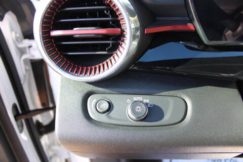 2025 Chevrolet Trax RS