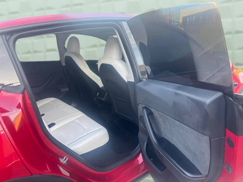 2023 Tesla Model Y Long Range