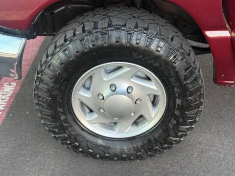 2004 Ford E-Series E-350 SD XLT