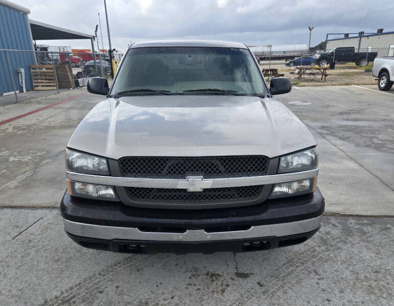 2003 Chevrolet Silverado 1500 LS photo 4