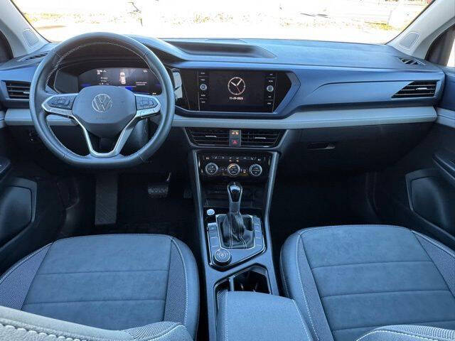 2024 Volkswagen Taos SE 4Motion